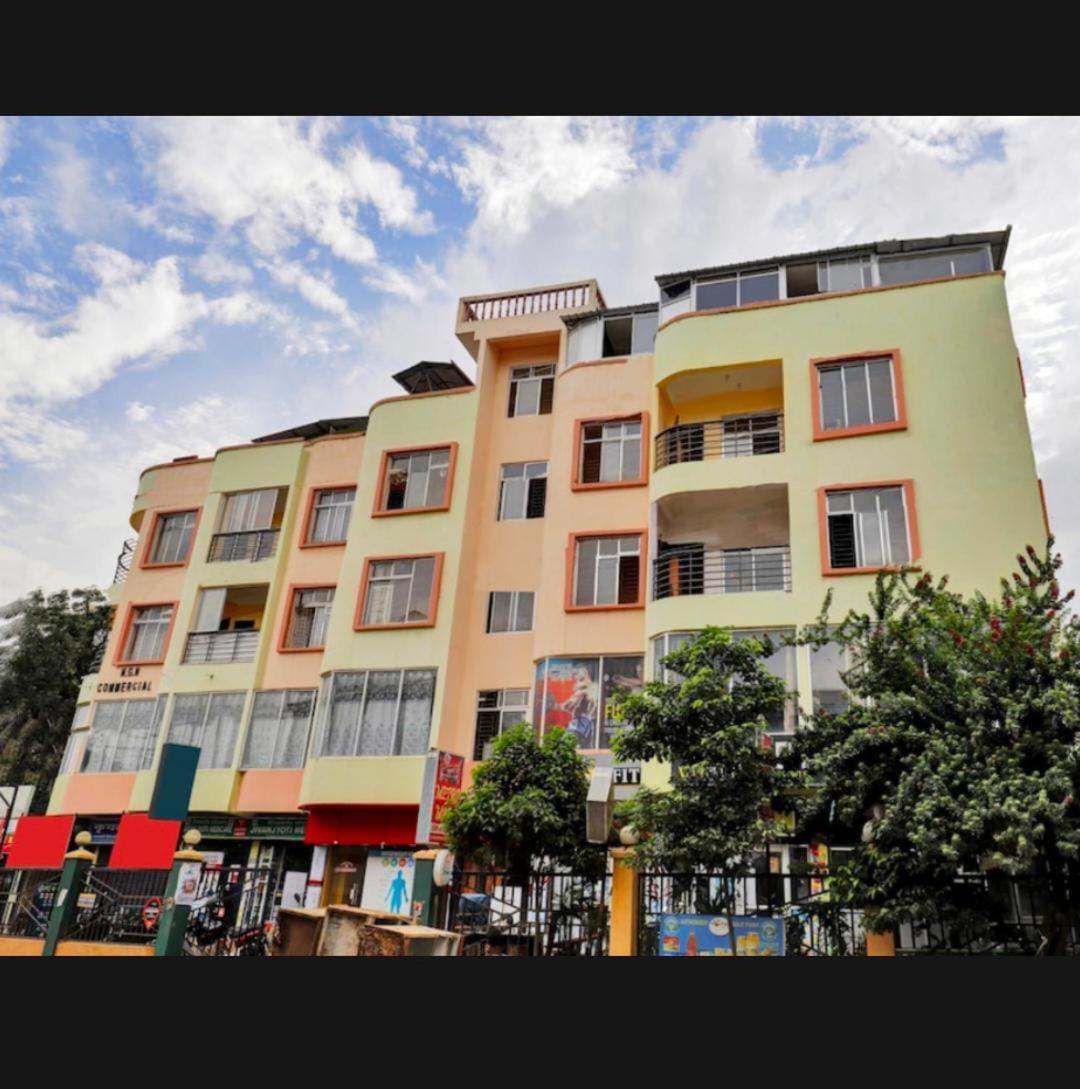 Отель Hk Residency Гувахати Экстерьер фото